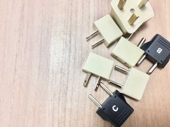 タイ旅行用の変換プラグの選び方