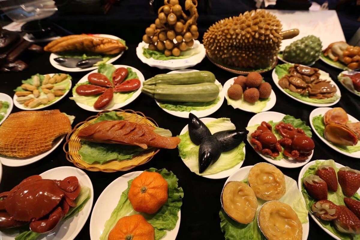 満漢全席（マンハンゼンシー）