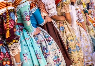 Viaja a Valencia en Fallas desde 9 € - Programa 2026