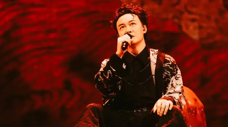 陳奕迅介紹