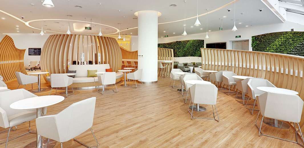 مرافق وصالات مطار بكين الدولي