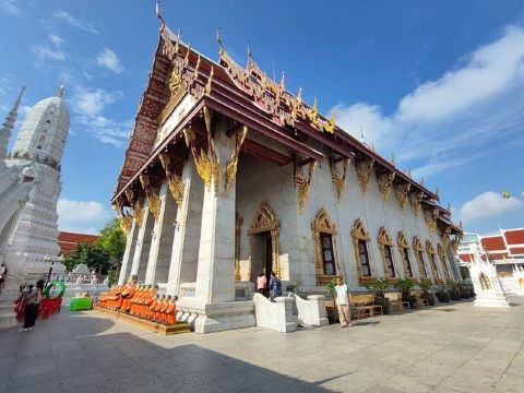 วัดระฆังโฆสิตารามวรมหาวิหาร