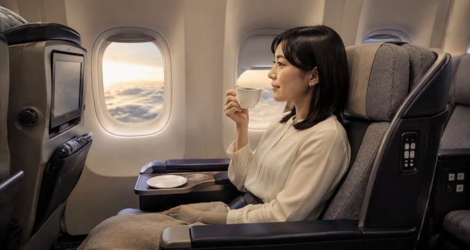 プレミアムエコノミーでコーヒー