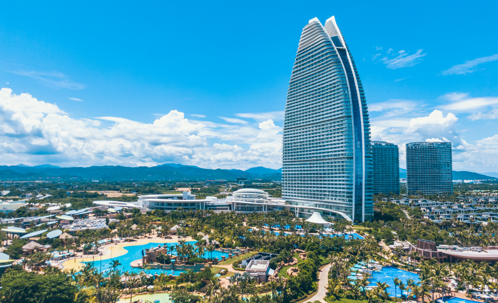 Sanya Travel Guide: Attractions, Transport, Tips