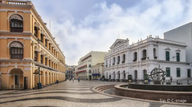 จัตุรัสเซนาโด้