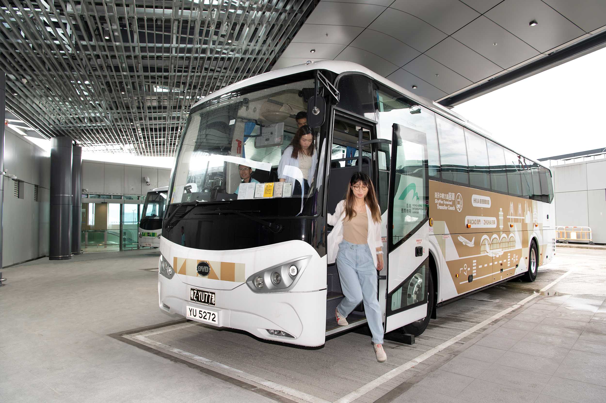 Direct Bus (Air-to-Land Transfer)