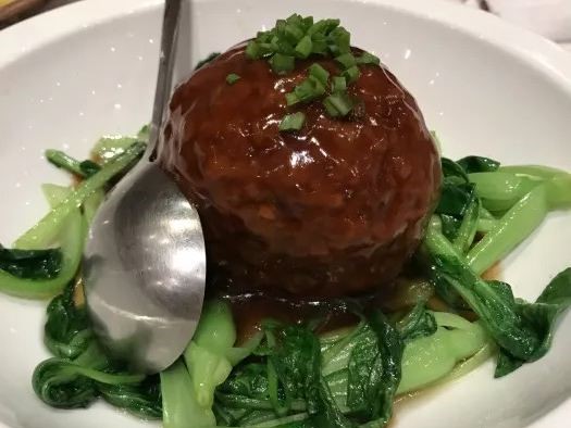 Lion’s Head Meatballs