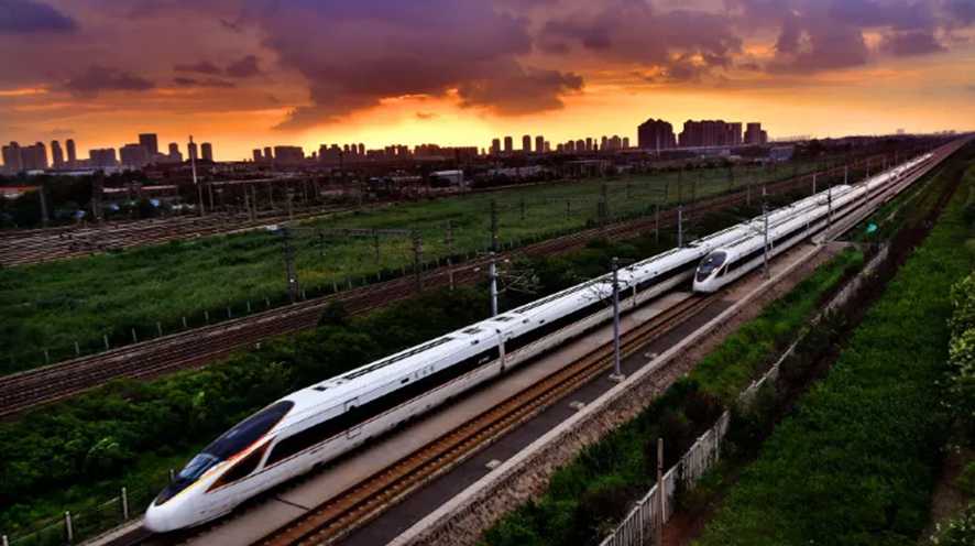 高速鉄道は遠方へ便利