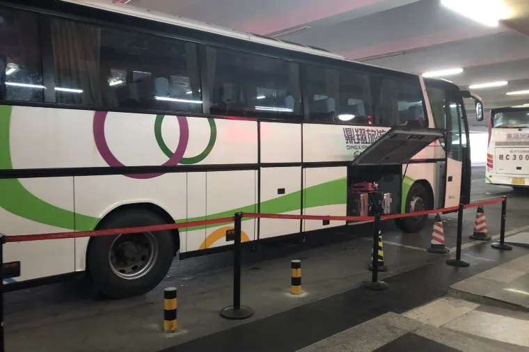 Flughafen-Shuttlebus Guilin