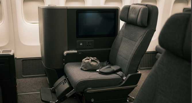 China Eastern Premium Economy Amenities & In-Flight Experience