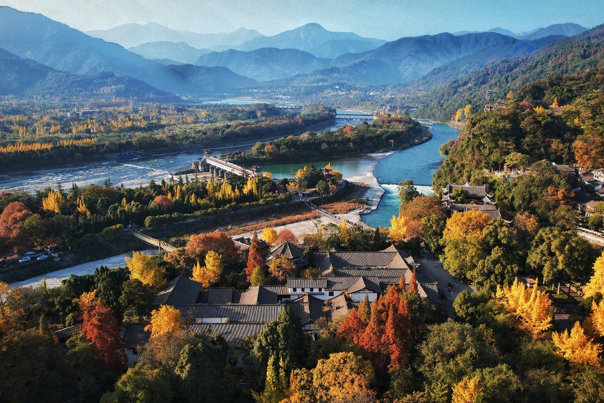 TEMPAT WISATA DI CHENGDU