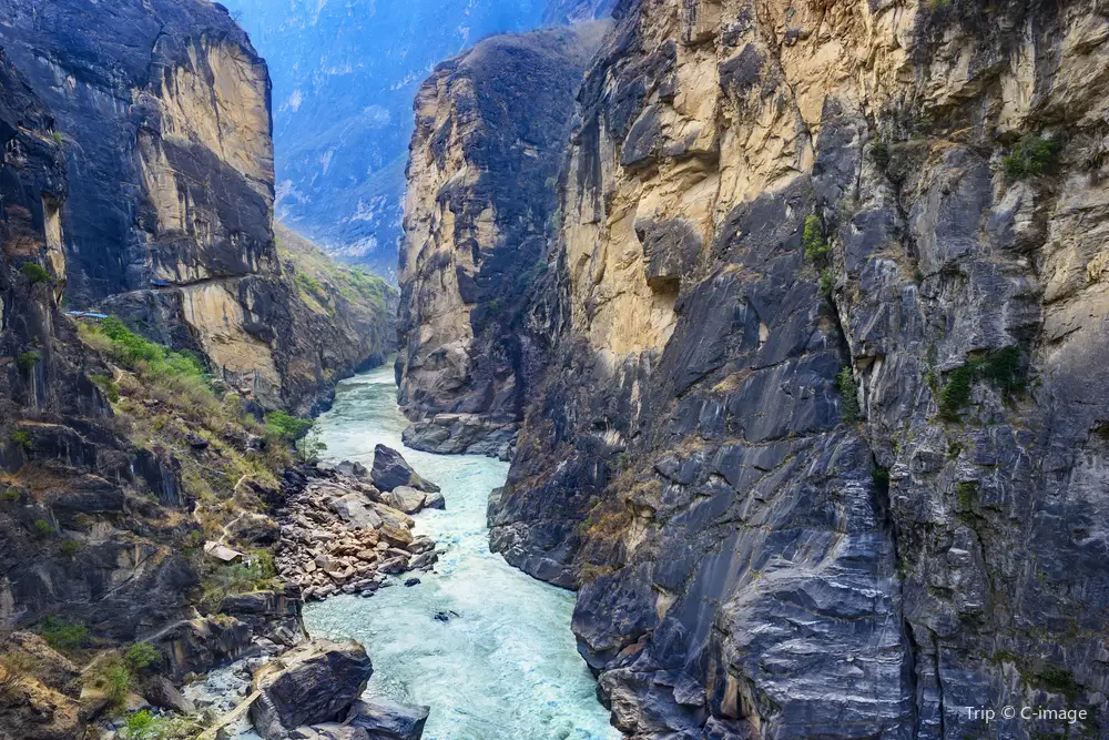 7. Hike the Historic Trails of Tiger Leaping Gorge