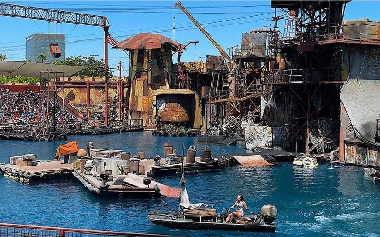 เครื่องเล่น universal studios japan Waterworld