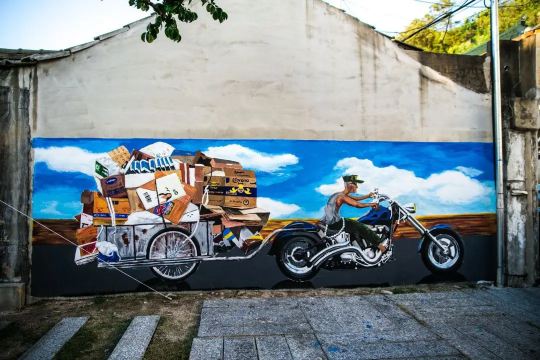 2.梨花洞壁画村（イファドン）：路上美術館