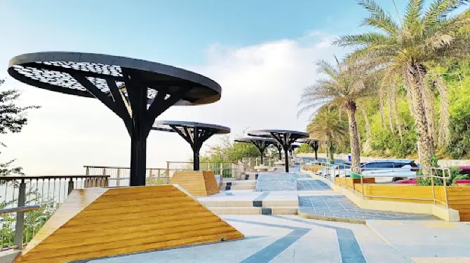 เขาสามมุข