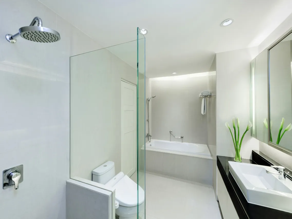 Central Point Chidlom Room toilet