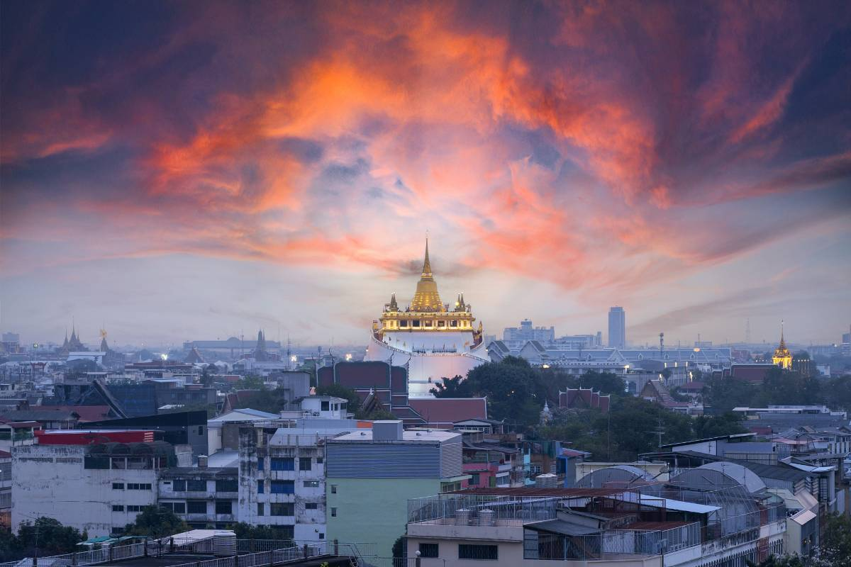 วัดภูเขาทอง