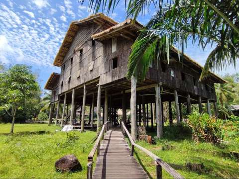 Rumah Panjang Sarawak