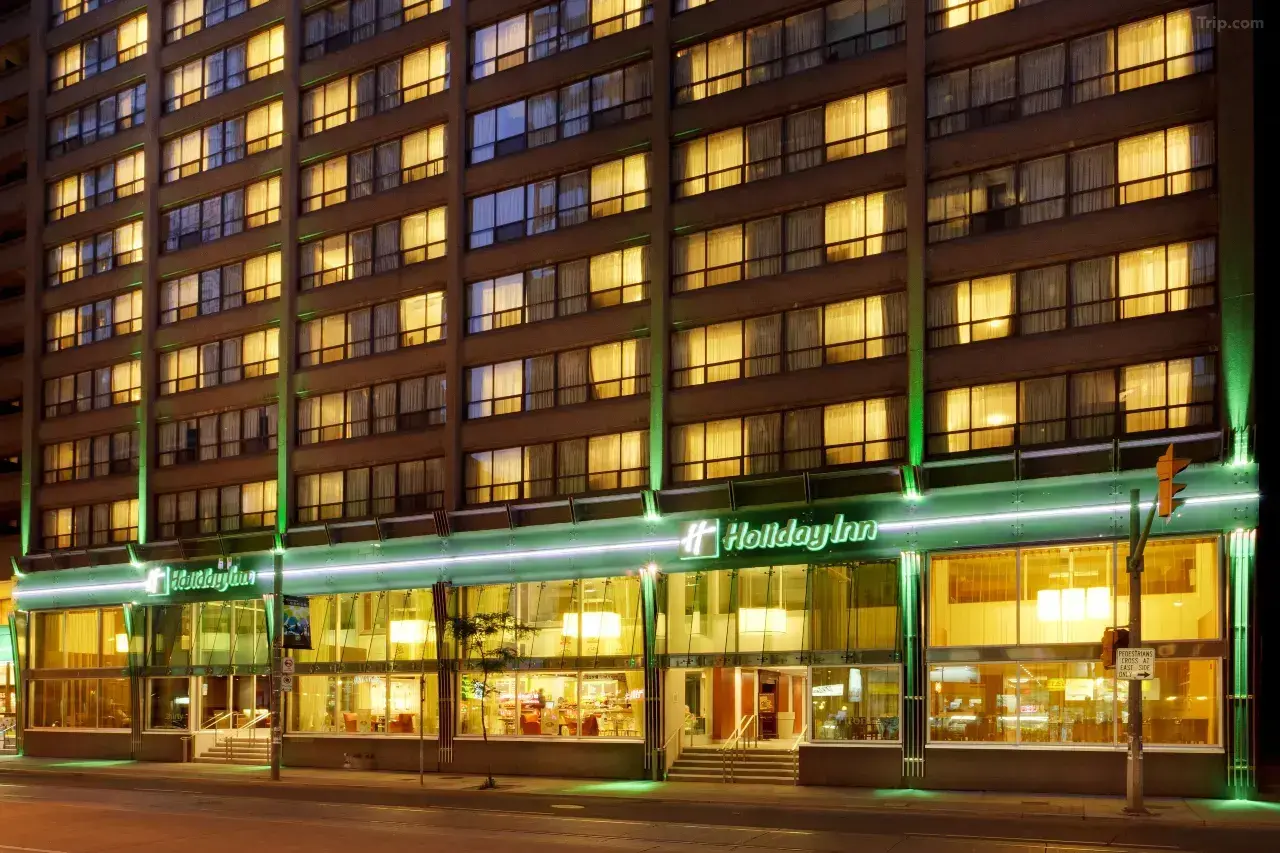 Best Way to Visit the Royal Ontario Museum-Holiday Inn Toronto Downtown Centre