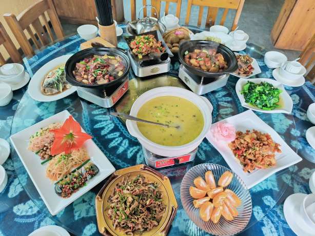 อาหารจางเจียเจี้ยแนะนำ