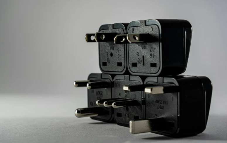 Adapter