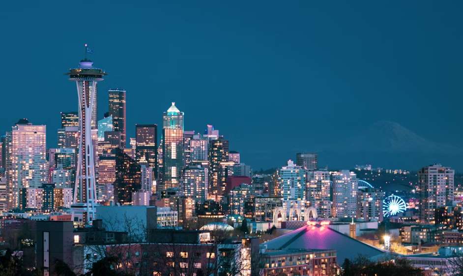 Is the Alaska Airlines Credit Card Worth It? | Blue Hour in Seattle