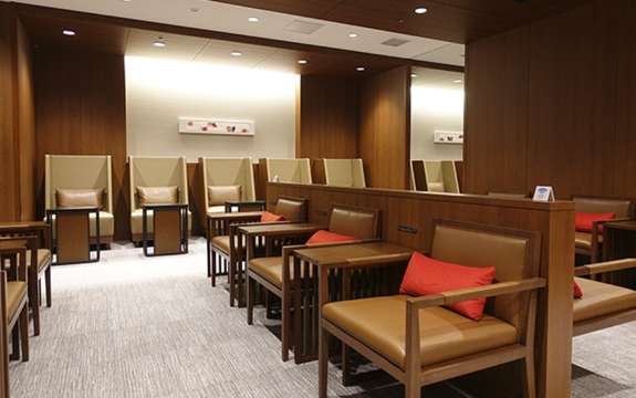 サクララウンジ（JAL）｜広島空港 国内線2階