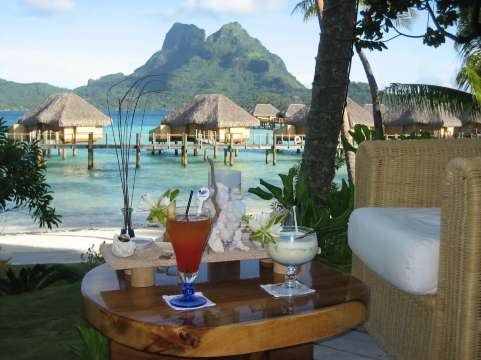 ⑤Le Bora Bora by Pearl Resorts｜憧れの水上バンガロー