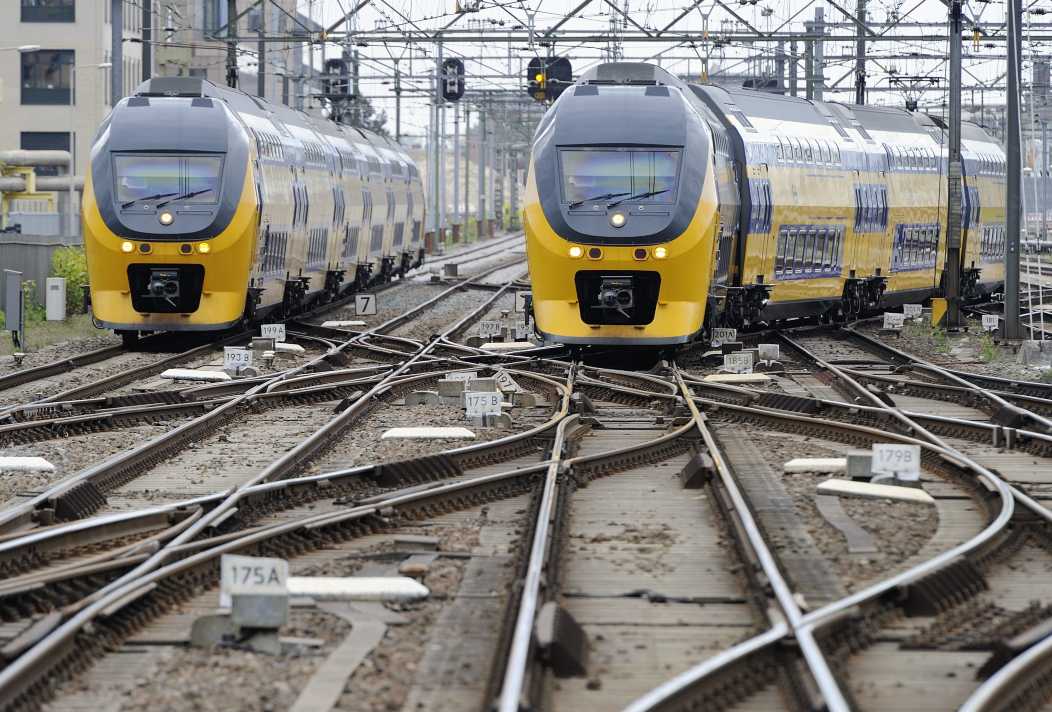 Kereta Api: Pilihan Tercepat dan Paling Praktis