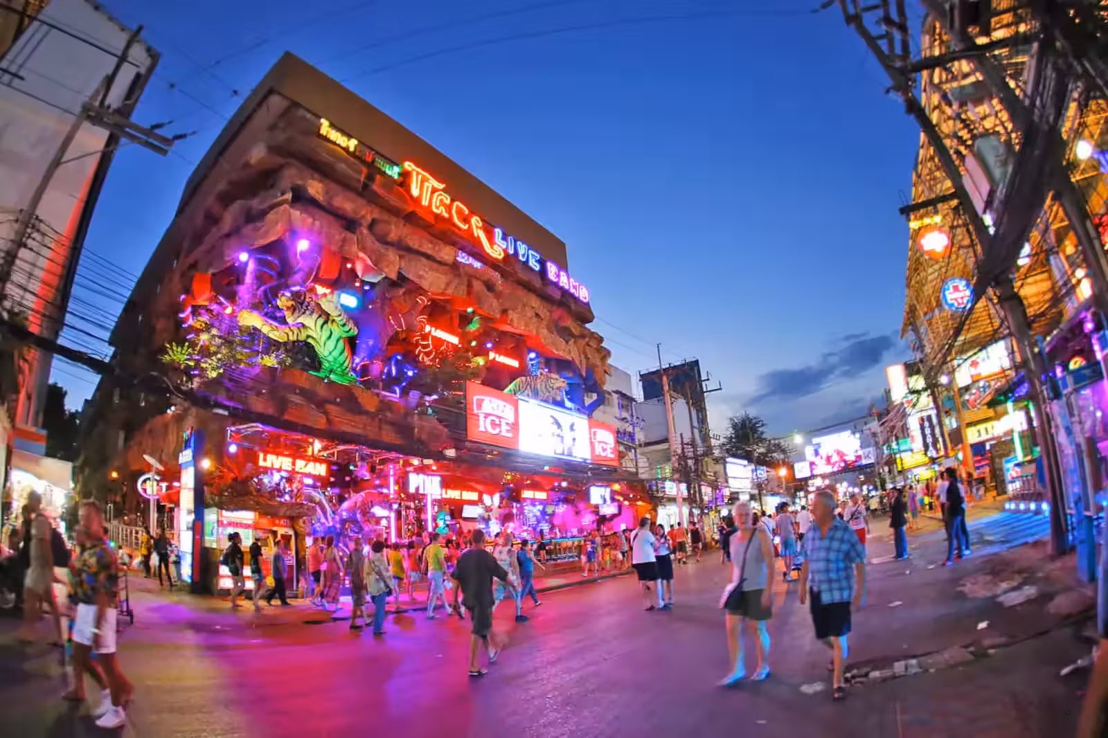 Phuket vs Krabi untuk Nightlife