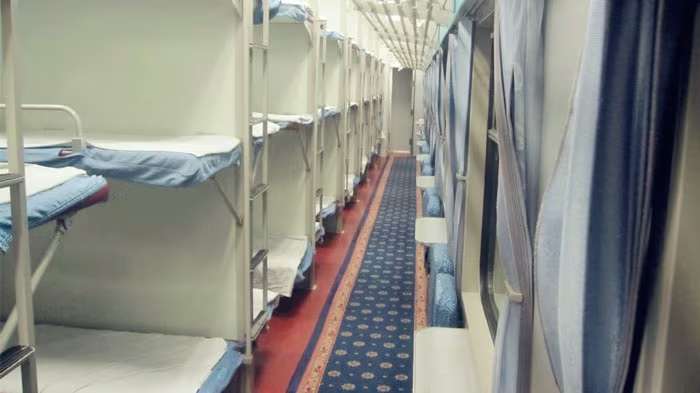 China Train Types, Classes, Differences & Facilities