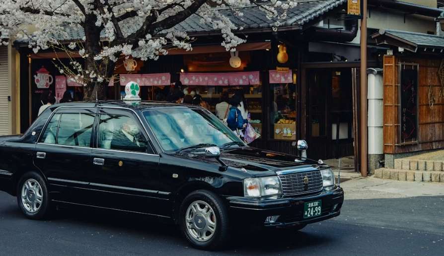 How to Get a Taxi in Japan (Even Late at Night)?