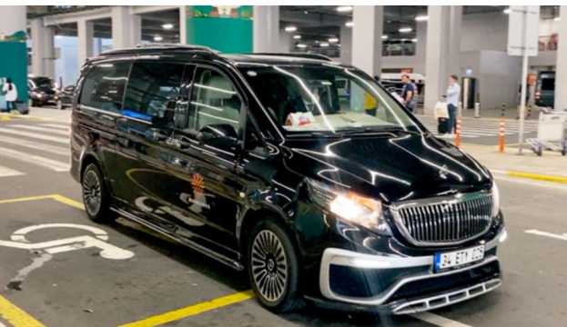 Privater Transfer vom Flughafen Istanbul in die Stadt