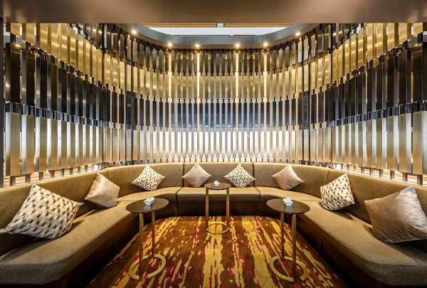 Lounge dell'aeroporto di Shanghai: China Eastern Airlines Lounge 77 (Internazionale)