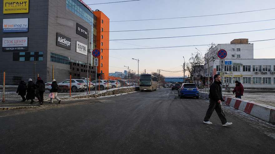 Точка посадки на автобус Владивосток — Суйфэньхэ у дороги по адресу Луговая, 85В