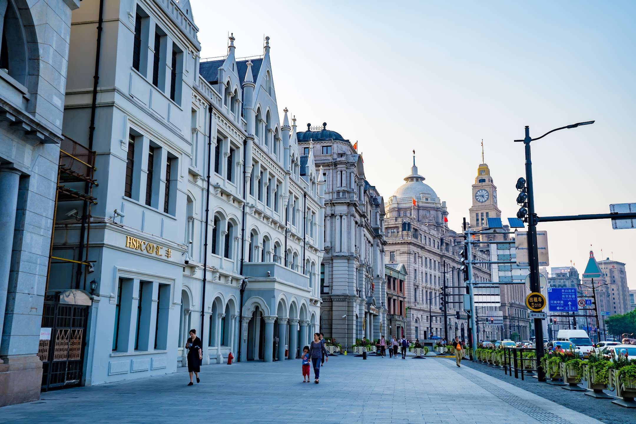 10 Facts about the Bund in Shanghai | Shanghai Bund Walkway