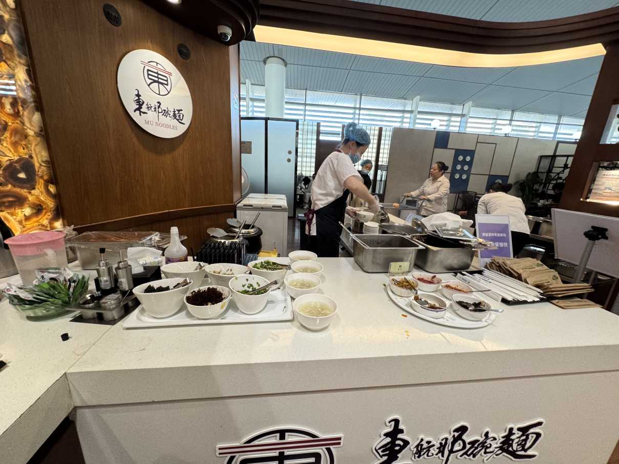 東方航空貴賓室早餐