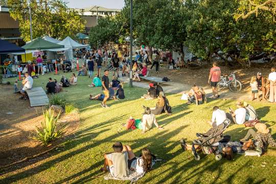 Byron Twilight Market