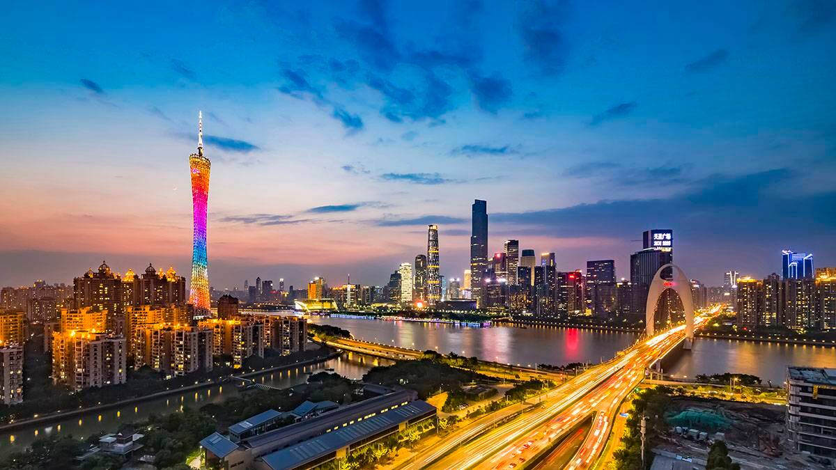 10. Experience a Traditional Cantonese Opera at Litchi Bay