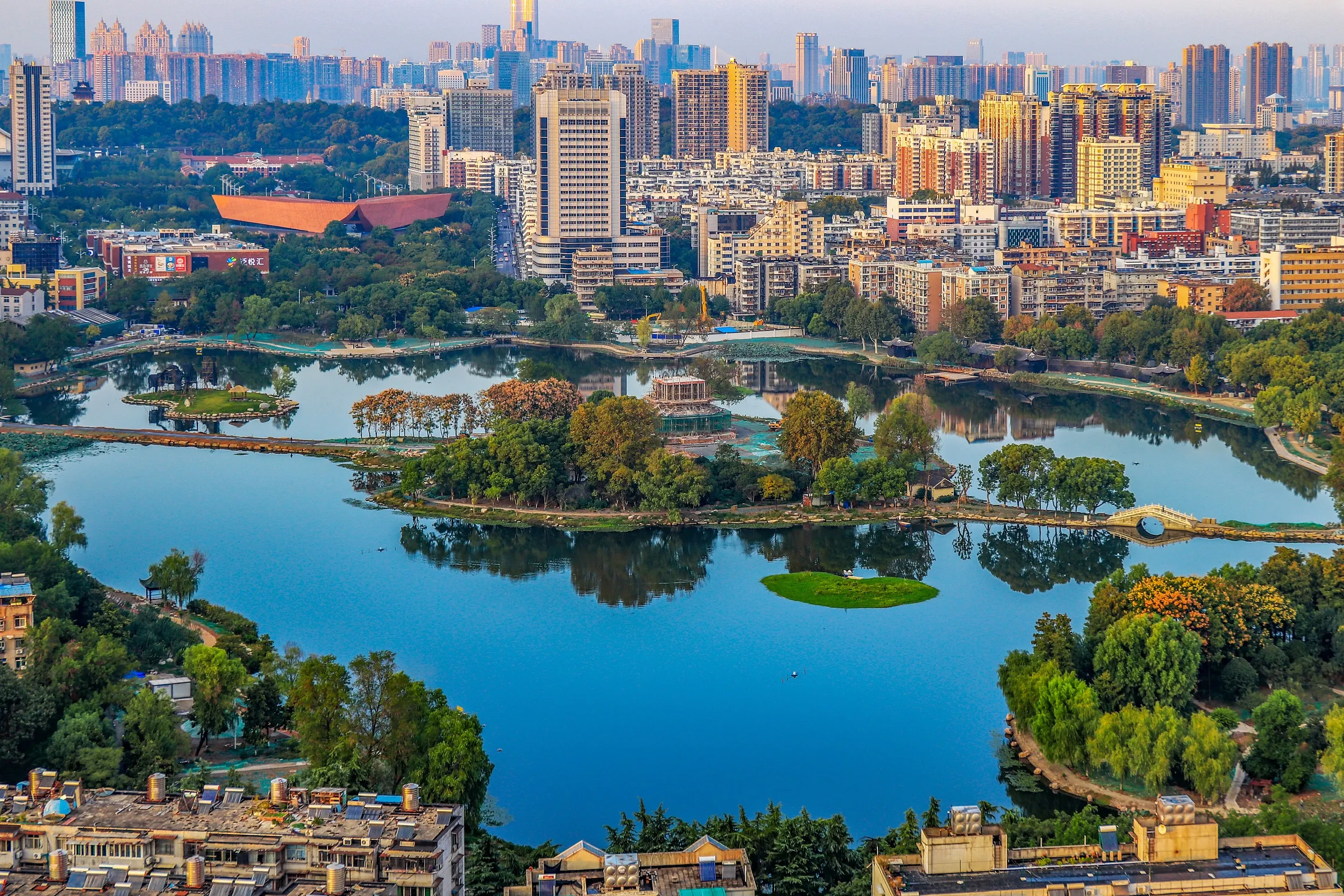 حديقة بحيرة ليتشي