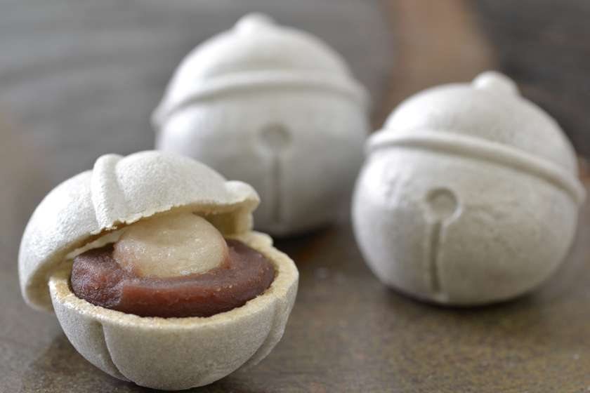 【和菓子】香炉庵「東京駅限定 東京鈴もなか」