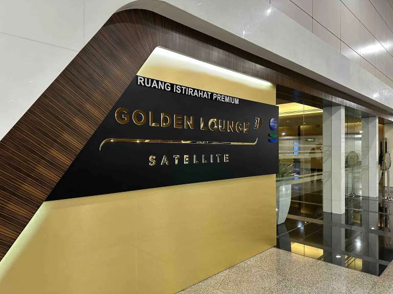 Malaysia Airlines Golden Lounge