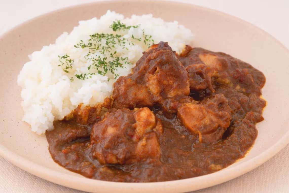 人気の温かい食事メニュー