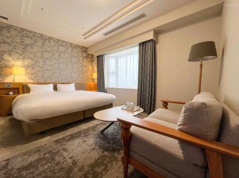  Richmond Hotelอ