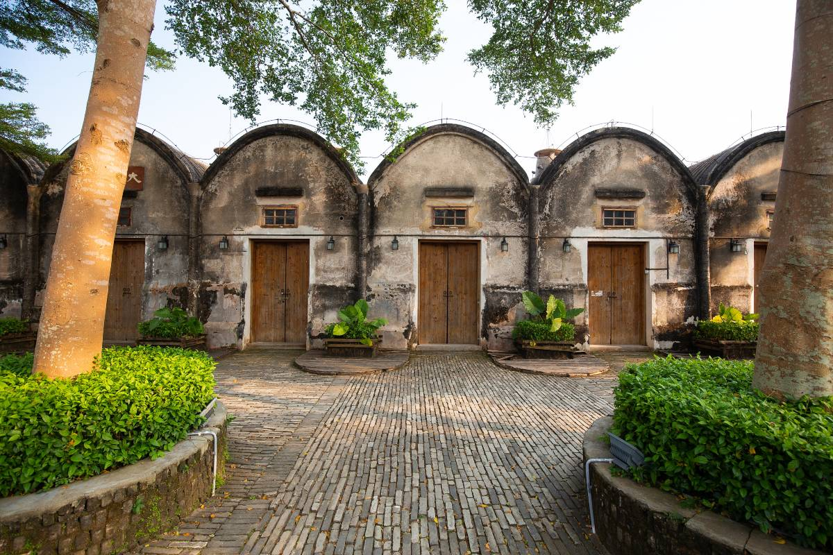 4. Discover the Historical Charm of Dapeng Ancient City 🏰