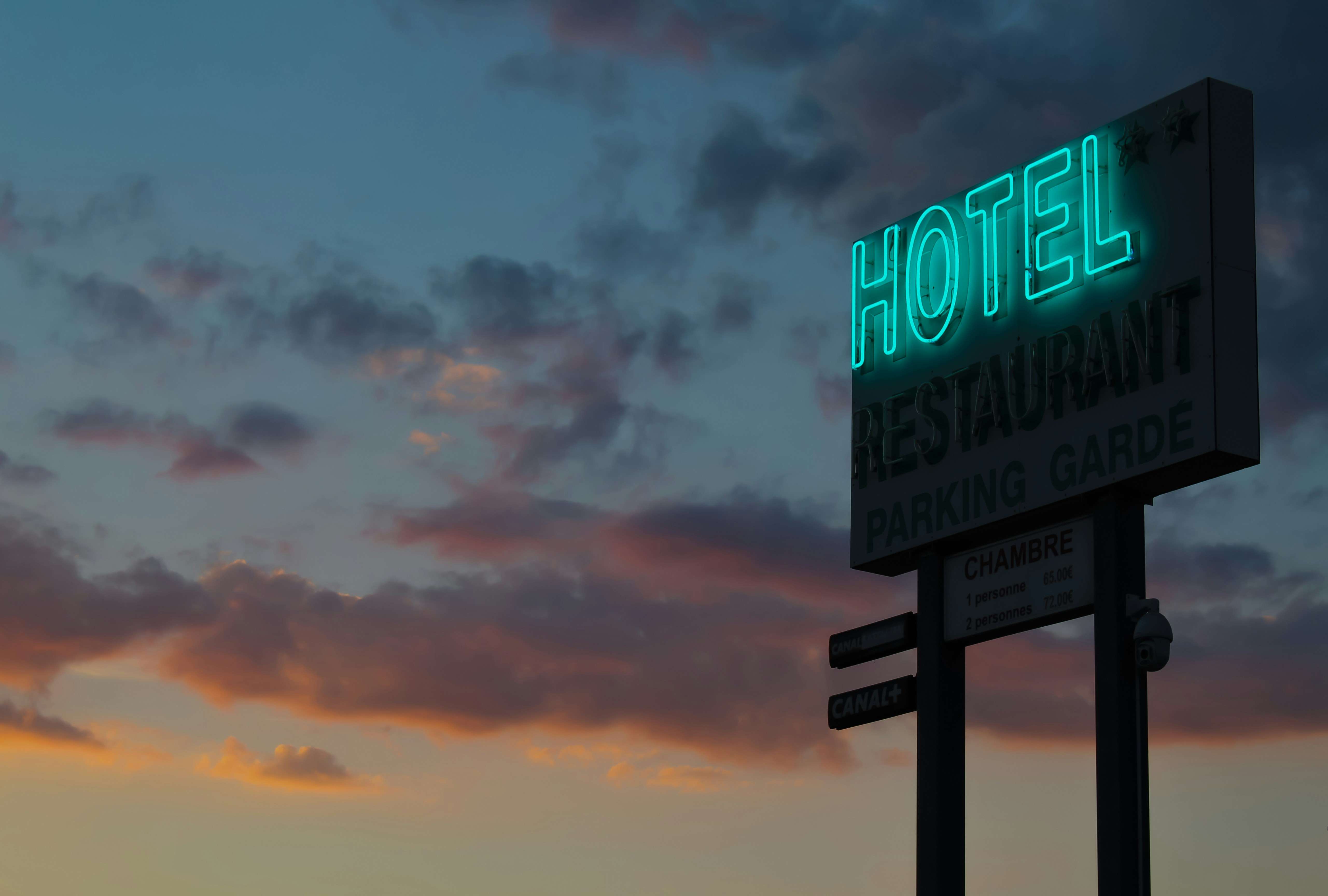 Motel vs Hotel – What's a Hotel?
