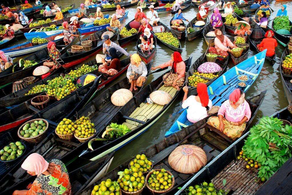 Pasar Terapung Lok Baintan