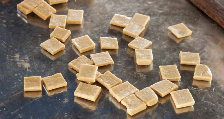 Coconut candy