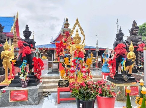 สักการะท้าวเวสสุวรรณ วัดบางชัน