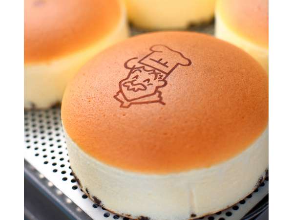 ชีสเค้กคุณลุง (Rikuro Ojisan Cheesecake)